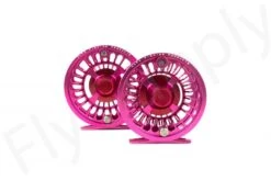Alfa Arctic Reel Magenta 20 Alfa Arctic Reel Magenta -Fishing Specialty Store Alfa Arctic Reel Magenta ALFAARCTMG XXX dsc01273 bewerkt wm