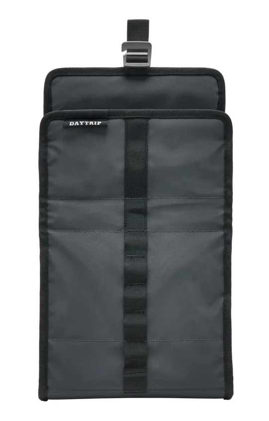 YETI Daytrip Lunch Bag Charcoal - Image 5