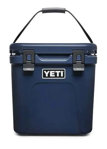 YETI Roadie 24 Cool Box Navy 4 YETI Roadie 24 Cool Box Navy - Image 2