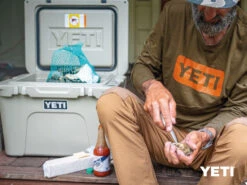 YETI Tundra 35 Cool Box Tan -Fishing Specialty Store YETI Tundra 35 Cool Box Tan SKU 0102 TAN div hard cooler 4 1